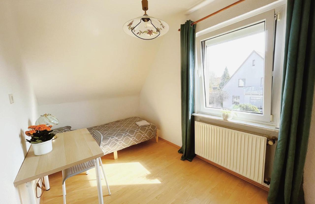 Messezimmer Laatzen 30880 Hanower Zewnętrze zdjęcie